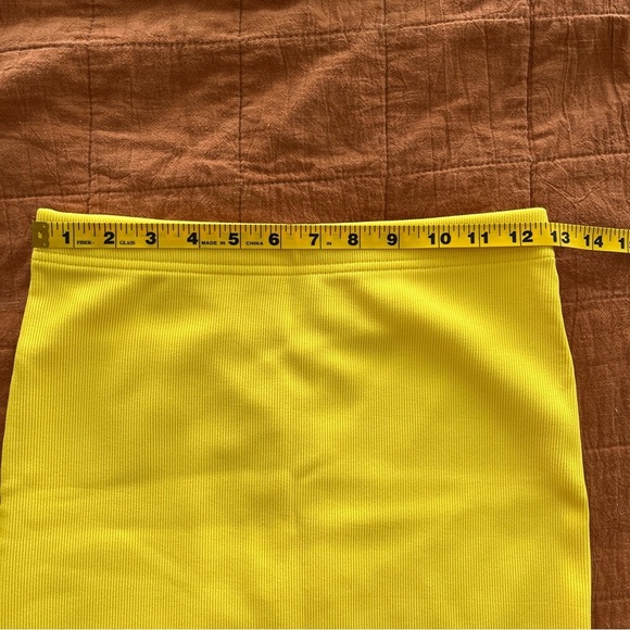 NWOT Forever 21 Bodycon Skirt - Picture 4 of 5